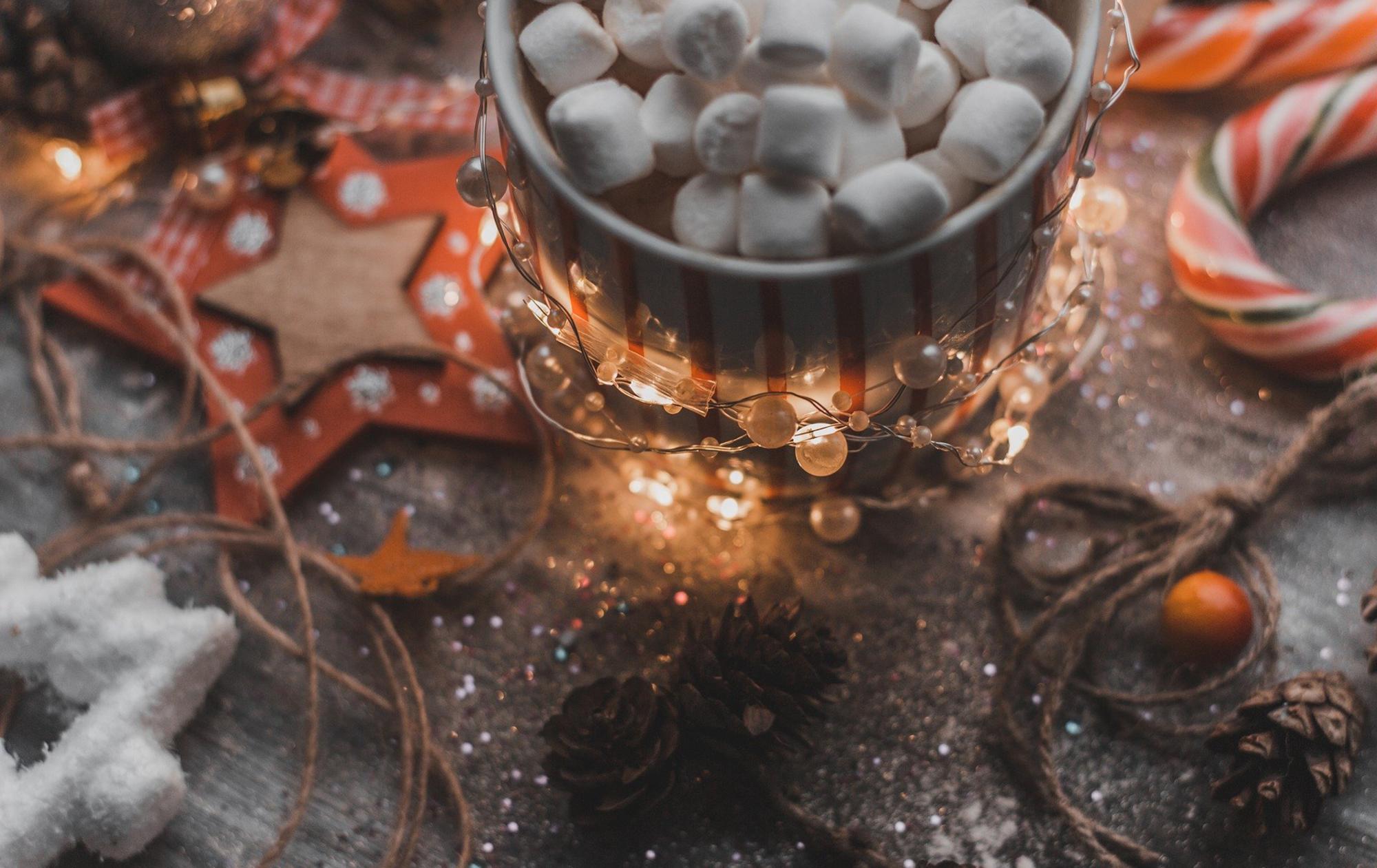 Святкуємо Різдво Христове: кращі привітання в СМС, віршах і картинках для найрідніших